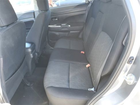 Used 2021 Mitsubishi Outlander Sport SE image 25