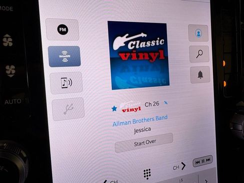 Used 2024 RAM 3500 Big Horn w/ Safety Group image 32