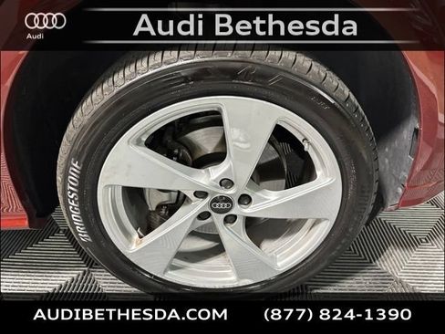 Certified 2025 Audi Q5 Premium Plus w/ Premium Plus AWD/4WD image 9