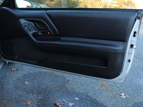 Used 2000 Chevrolet Camaro Z28 w/ SS Performance/Appearance Pkg image 15