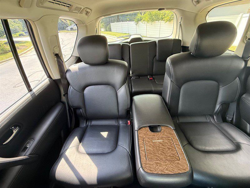 Used 2016 INFINITI QX80 4WD w/ Driver's Assistance Package image 22