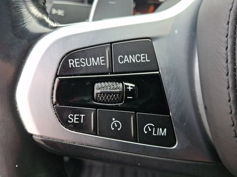 Used 2022 BMW M550i xDrive w/ Premium Package image 21