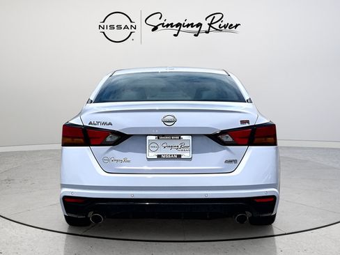 Certified 2025 Nissan Altima 2.5 SR AWD/4WD image 5