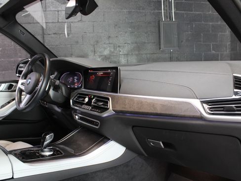 Used 2023 BMW X5 xDrive40i w/ M Sport Package image 50