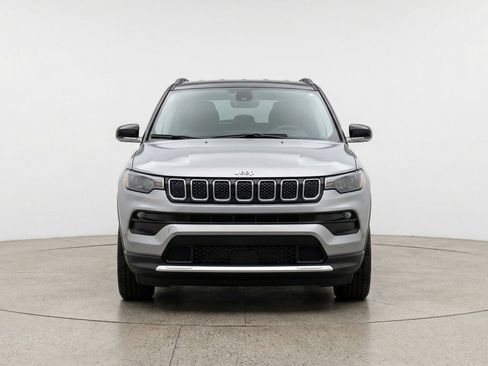 Used 2025 Jeep Compass Limited image 2
