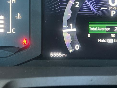 Certified 2025 Toyota Tacoma SR5 image 24