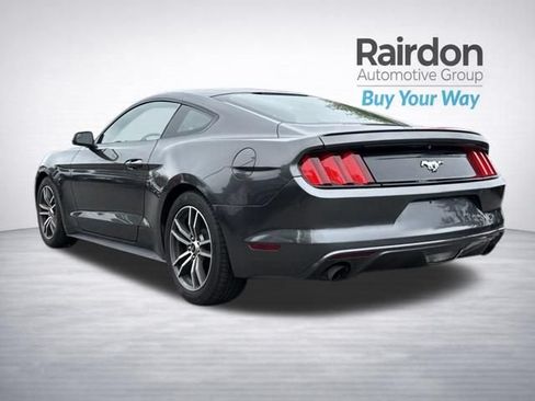 Used 2017 Ford Mustang Coupe RWD image 5