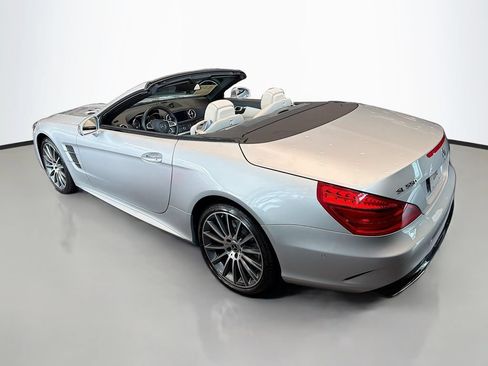 Certified 2020 Mercedes-Benz SL 550 image 3