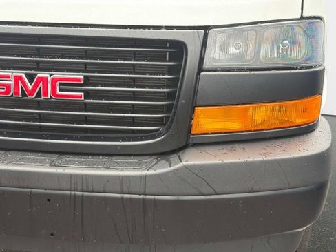 Used 2025 GMC Savana 2500 w/ Driver Convenience Package RWD image 8