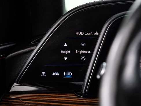 Used 2021 Cadillac Escalade ESV Premium Luxury image 19