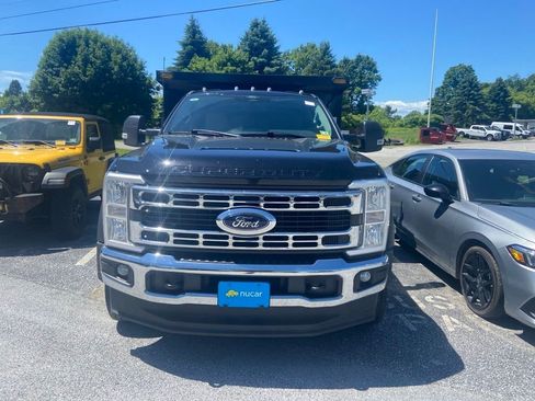 Used 2024 Ford F550 4x4 Regular Cab Super Duty image 2