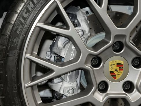 Certified 2024 Porsche 911 Carrera RWD image 24