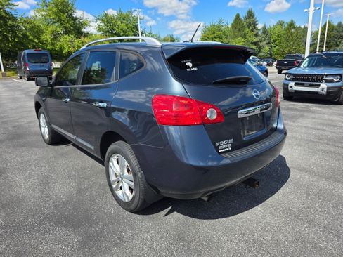 Used 2015 Nissan Rogue S w/ Convenience Package AWD/4WD image 3