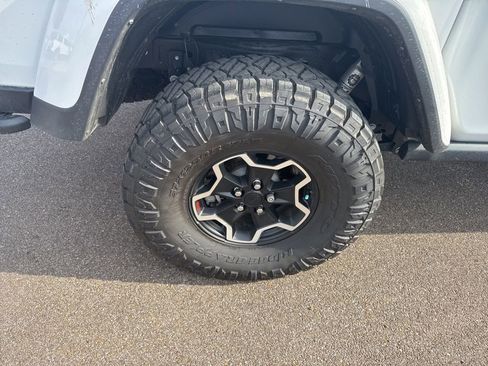 Used 2021 Jeep Gladiator Rubicon image 23