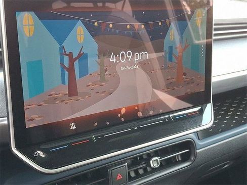 New 2025 Volkswagen ID. Buzz Pro S Plus image 11