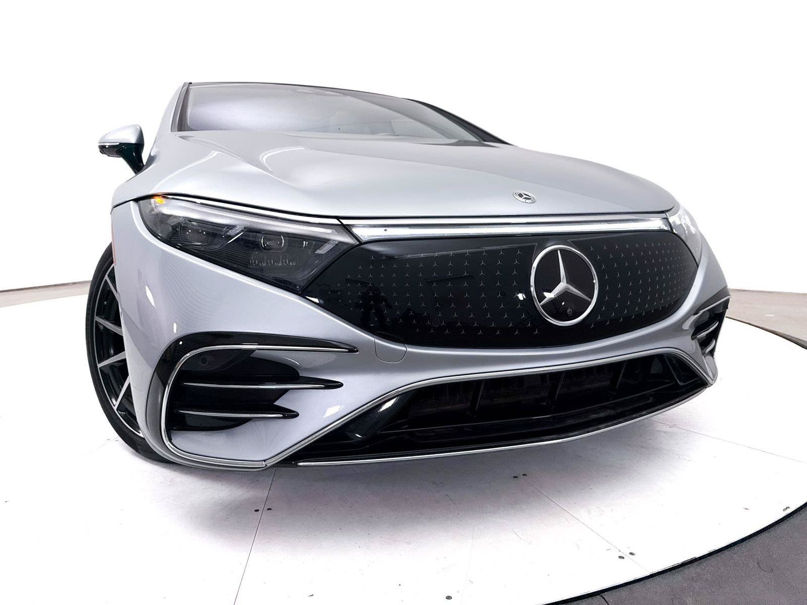 Used 2022 Mercedes-Benz EQS 580 4MATIC Sedan image 9