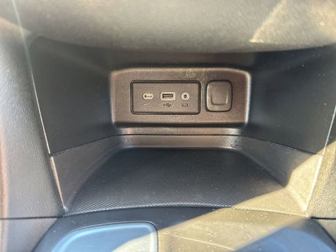 Used 2020 Chevrolet Equinox LT image 33