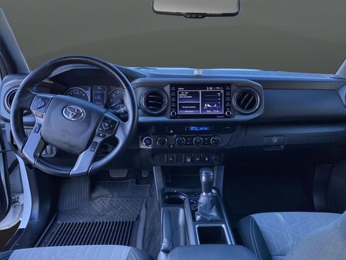 Used 2023 Toyota Tacoma TRD Off-Road image 5