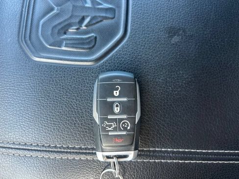 Certified 2019 RAM 1500 Laramie AWD/4WD image 19
