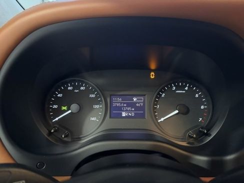 Used 2020 Mercedes-Benz Metris Passenger image 16