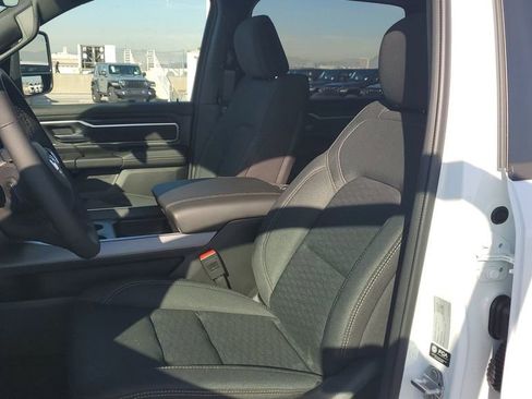 New 2026 RAM 1500 4x4 Crew Cab image 19