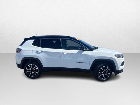 Used 2022 Jeep Compass Limited image 2