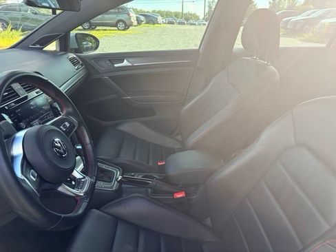 Used 2019 Volkswagen GTI SE FWD image 7