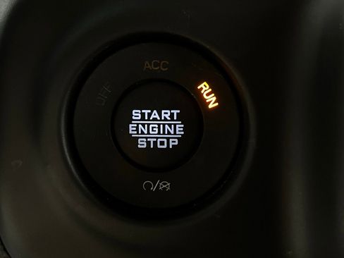 Used 2023 Jeep Wrangler Sport S image 24