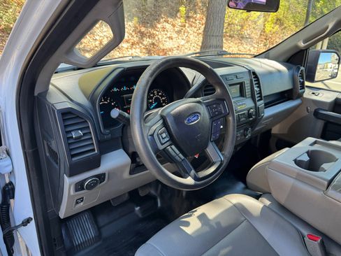 Used 2017 Ford F150 XL w/ Equipment Group 101A Mid image 25