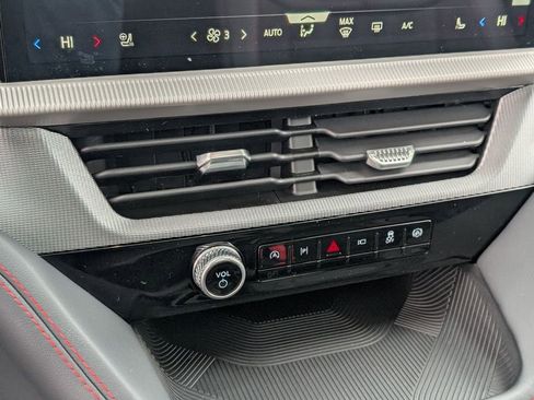 New 2026 Ford Explorer ST-Line w/ ST-Line Street Pack image 34