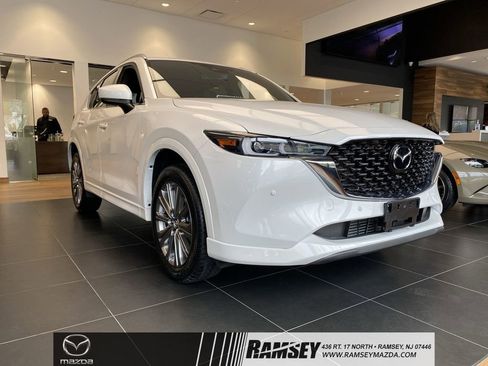 Used 2023 MAZDA CX-5 Signature AWD/4WD image 1