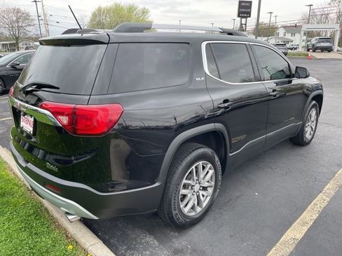 Used 2017 GMC Acadia SLE FWD image 9