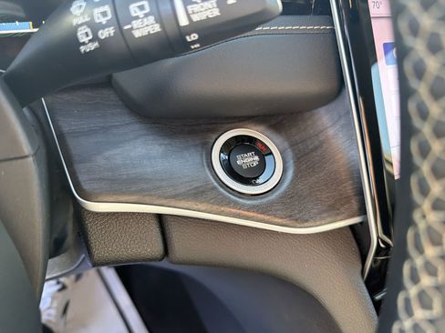 Used 2024 Jeep Grand Cherokee Limited 4xe image 16