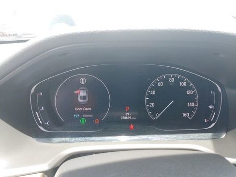 Used 2018 Honda Accord EX image 9