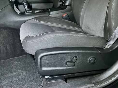 Certified 2022 Dodge Charger SXT w/ Blacktop Package RWD image 16