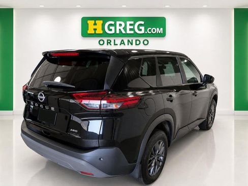 Used 2023 Nissan Rogue S AWD/4WD image 2