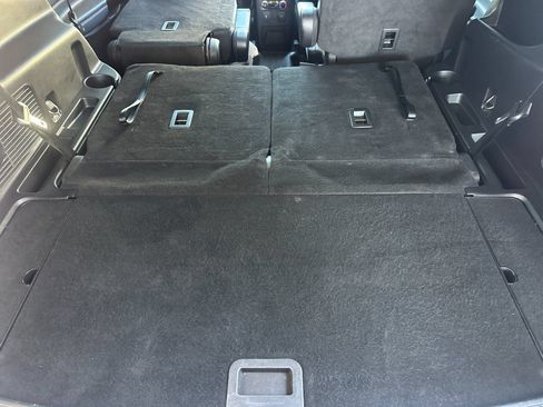 Used 2023 Ford Explorer ST-Line w/ Class IV Trailer Tow Package AWD/4WD image 17