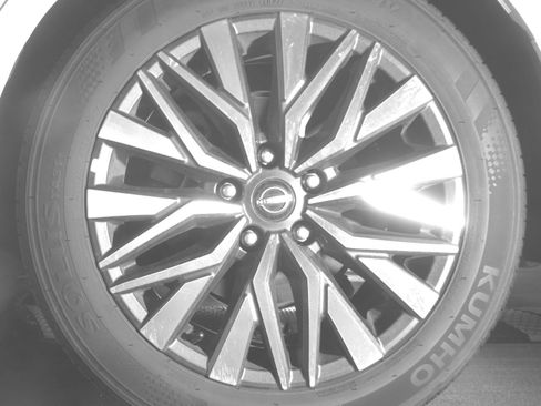 Used 2025 Nissan Altima 2.5 SV FWD image 14