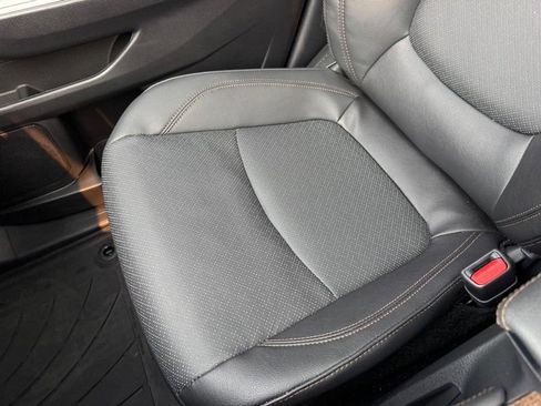 Used 2026 Toyota Sienna Limited AWD/4WD image 27