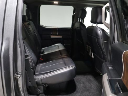 Used 2019 Ford F150 Lariat w/ Equipment Group 501A Mid image 21