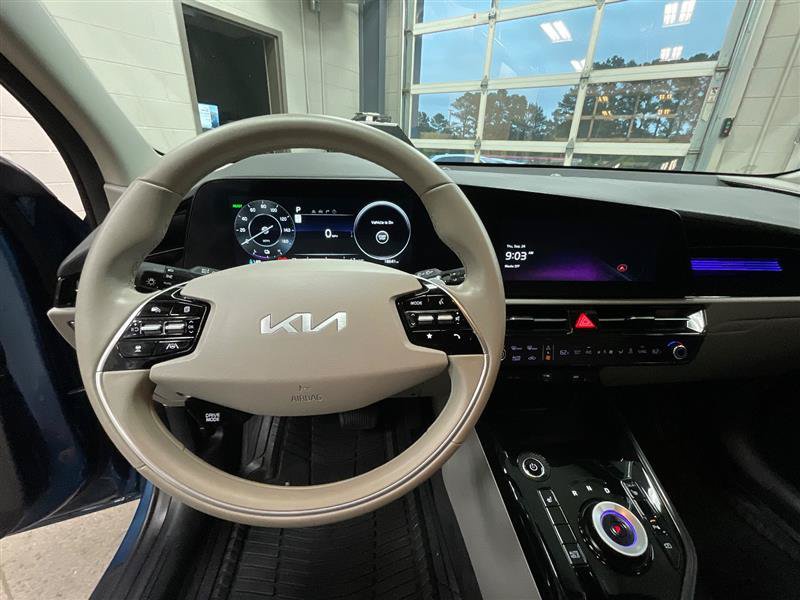 Used 2023 Kia Niro Wind FWD image 13