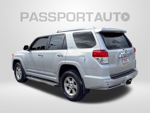 Used 2013 Toyota 4Runner SR5 w/ Premium Pkg AWD/4WD image 4