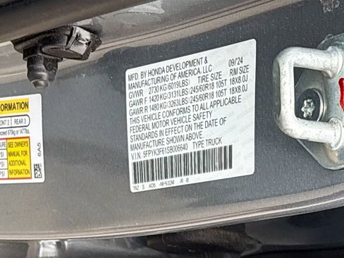 Used 2025 Honda Ridgeline TrailSport image 32