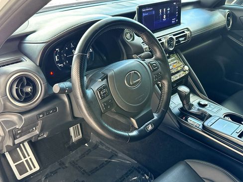 Used 2022 Lexus IS 350 F Sport image 9