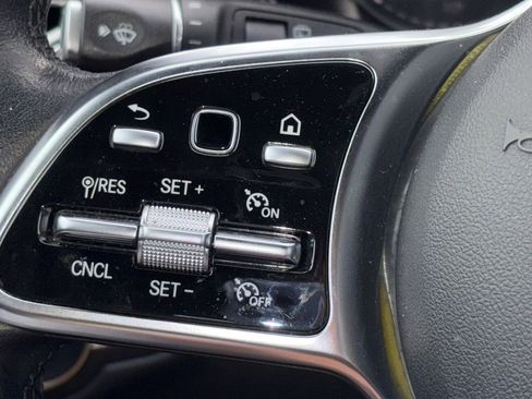 Used 2020 Mercedes-Benz GLC 300 GLC 300 image 29