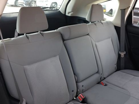 Used 2016 Honda CR-V LX image 17