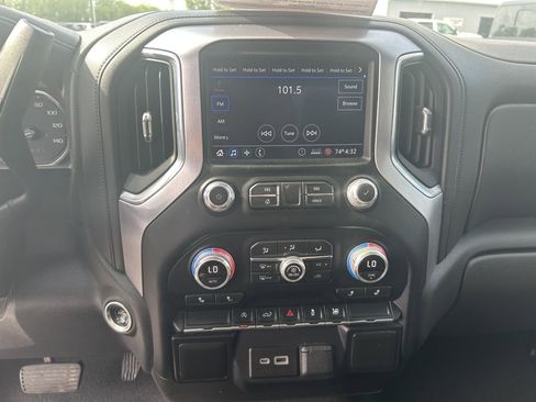 Used 2020 GMC Sierra 1500 SLE w/ SLE Value Package image 10