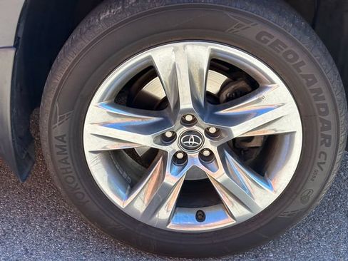 Used 2018 Toyota Highlander Limited AWD/4WD image 15