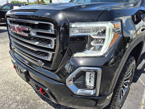 Used 2021 GMC Sierra 1500 AT4 AWD/4WD image 9