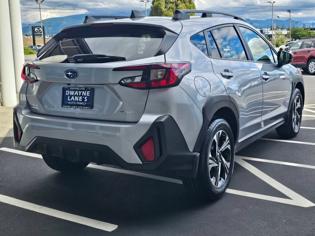 Used 2024 Subaru Crosstrek 2.0i Premium AWD/4WD image 5